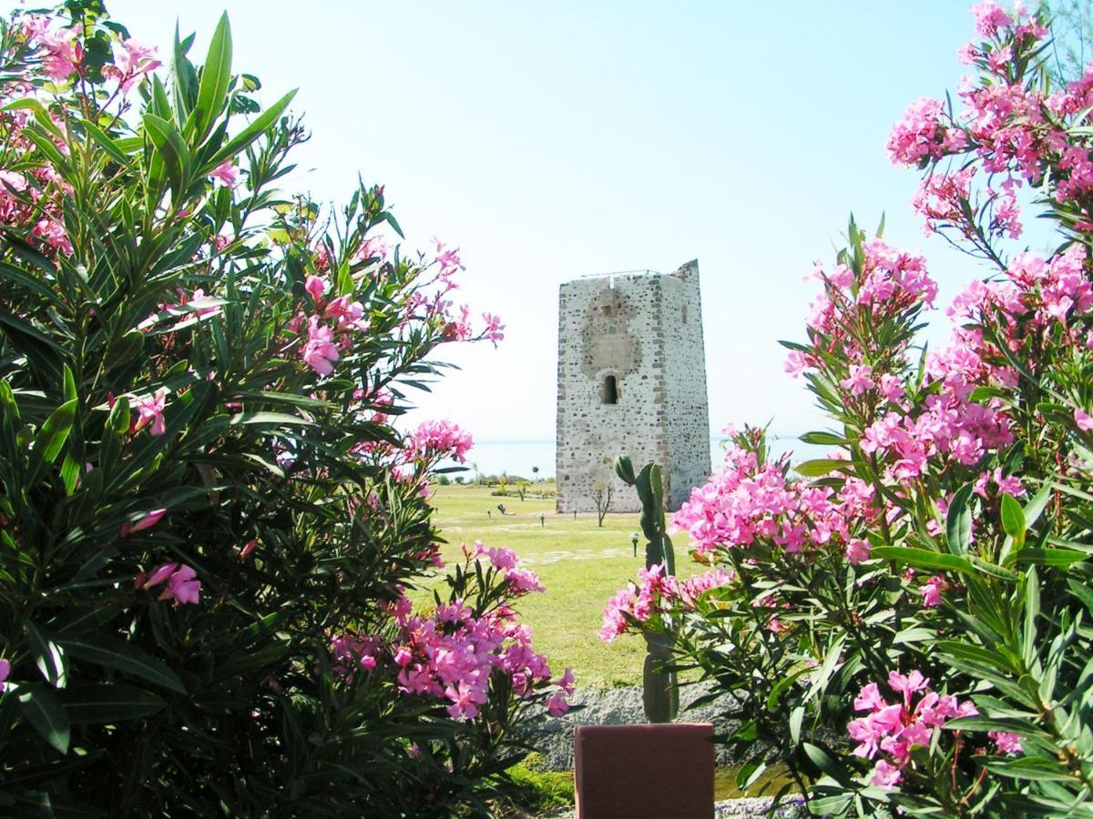 Salinas. Apartment For 4. Terrace/Parking/Pools/Gym/4Mins Beach Estepona Buitenkant foto