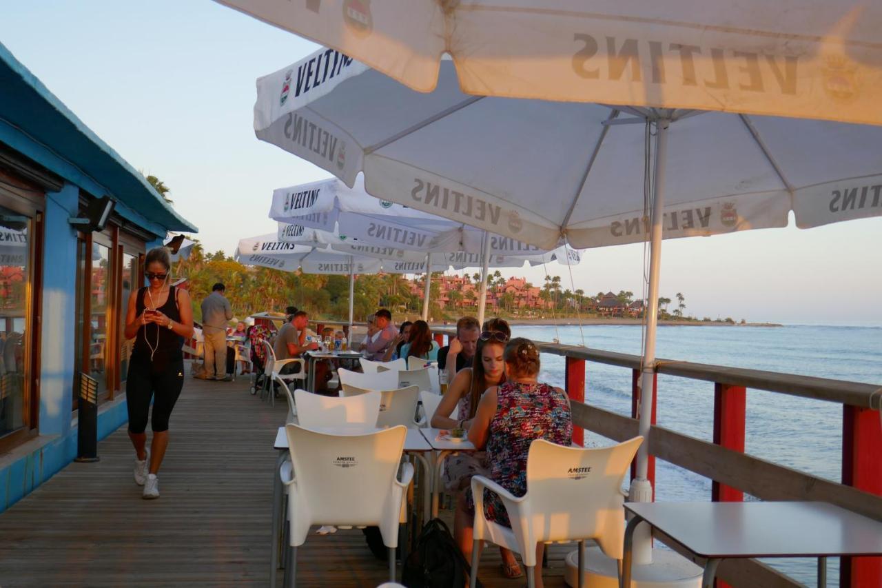 Salinas. Apartment For 4. Terrace/Parking/Pools/Gym/4Mins Beach Estepona Buitenkant foto